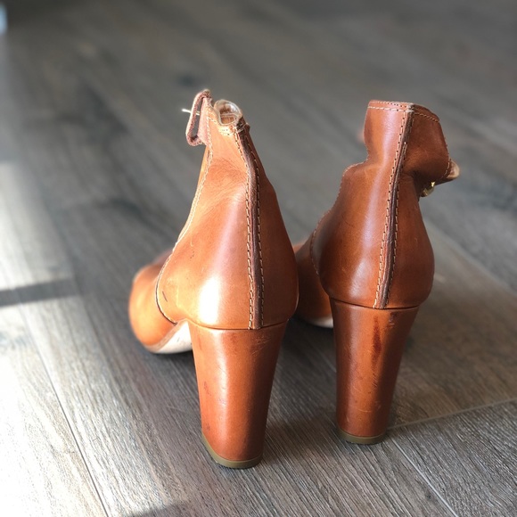Viktor and Rolf Open Toe Leather Booties - Picture 2 of 5
